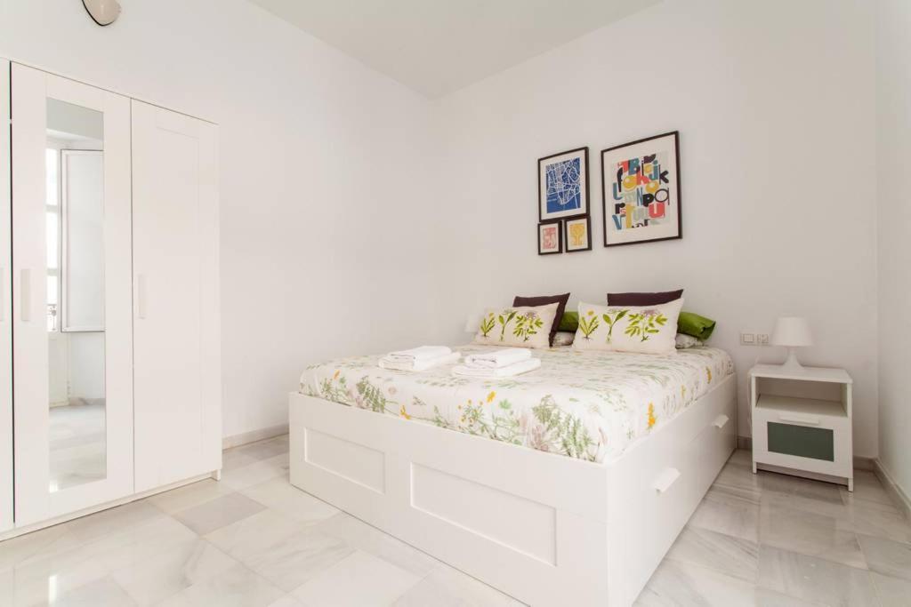 Hostly Rivero 2B Center-Fibre-Communal Terrace-Parking Optional-Cless Севілья Екстер'єр фото